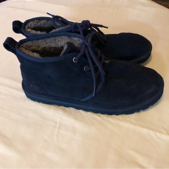 UGG Men’s Neumel Suede Chukka Boots - Picture 12 of 16